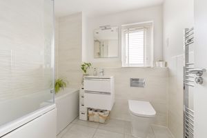 Family Bathroom- click for photo gallery